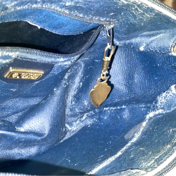 Vintage Gucci Crossbody - Picture 14 of 16